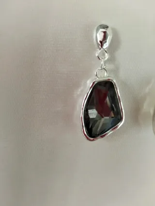 Pendientes estilo Uno de 50.