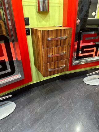 Mobiliario Peluquería Completo