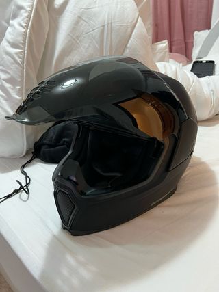 Casco Moto Integral ICON Negro/Gris CASI NUEVO