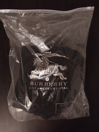Sudadera Burberry con cremallera