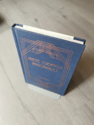 NUEVE CUENTOS IMPROBABLES
