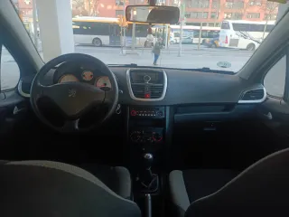 Peugeot 207 1.4i 16v 120.000km Etiqueta C año 2008