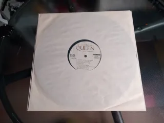 LP Queen, Rock You From Rio -Live