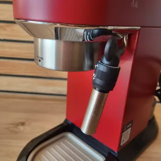 DeLonghi Dedica EC685.R cafetera