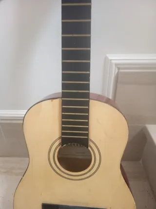 Guitarra pequeña Bontempi