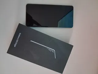 Galaxy S25 Edge GARANTÍA CORTE INGLES. En su caja