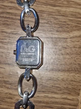 Reloj D&G Eslavones Plateado ModeloDW0655 original