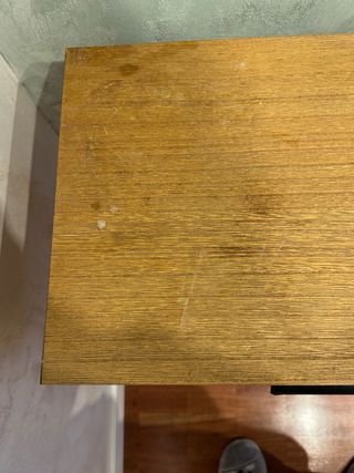 Aparador de madera y metal