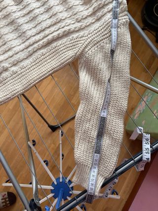 Jersey de punto trenzado beige