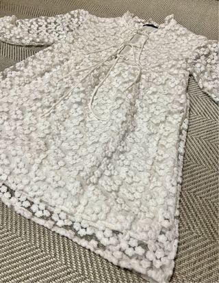 Vestido blanco con flores bordadas * talla M