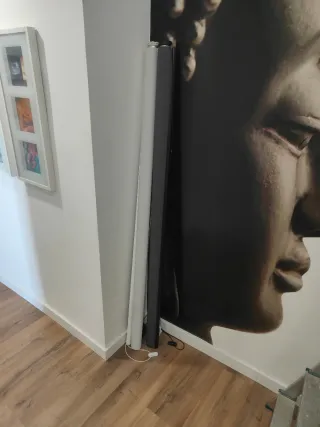 Estores enrollables grises y negro tejido screen.