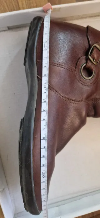 Botas de piel marrones