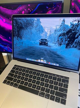 MacBook Pro 15,4 2018 Doble Gráfica