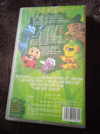 Lote 3 Películas VHS Disney/Pixar/Warner