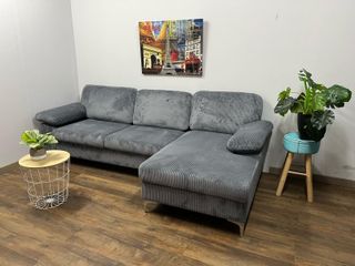 Conjunto sofá chaise longue de pana aterciopelada