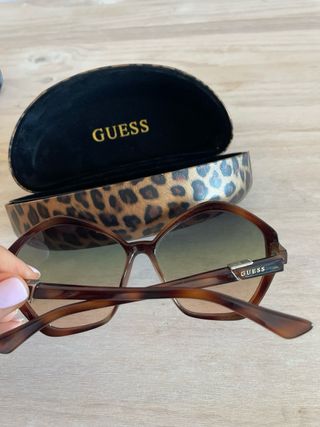 Gafas de sol Guess + funda original