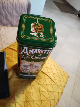 Scatola di latta Amaretti Chiostro di Saronno