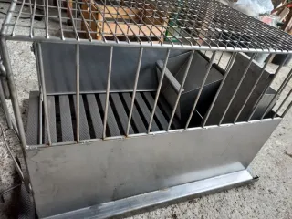 Robusta gabbia interamente in acciaio inox tempera