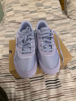 Zapatillas Reebok moradas talla 38 sin usar