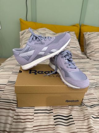 Zapatillas Reebok moradas talla 38 sin usar