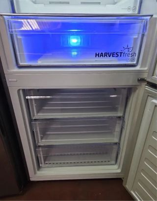 Nevera Beko plateada