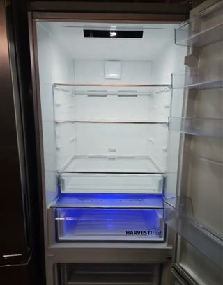 Nevera Beko plateada