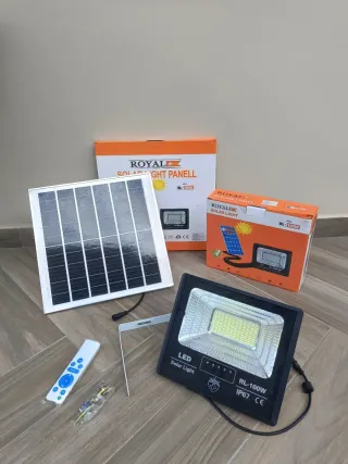 Faro LED 100W Solare