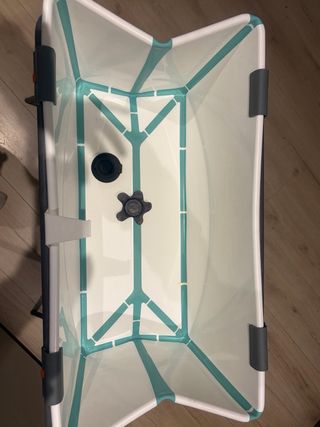 Bañera Stokke para bebé con patas