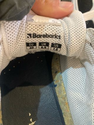 Zapatillas Barebarics Talla 40 Blancas y Negras