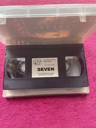 Película Seven VHS (Brad Pitt, Morgan Freeman)