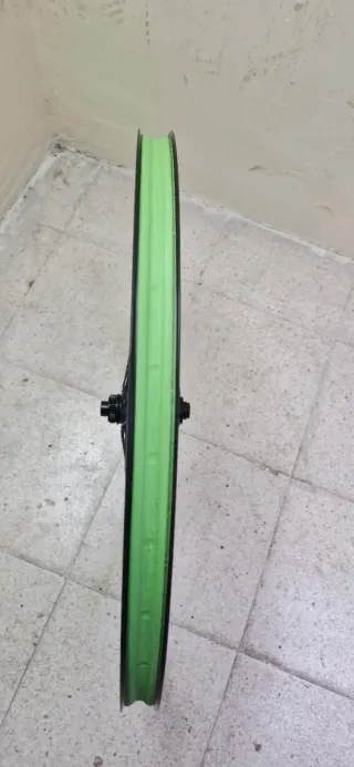 Llanta delantera WTB i30 29