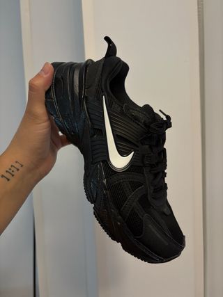 Zapatillas Nike V2K Run