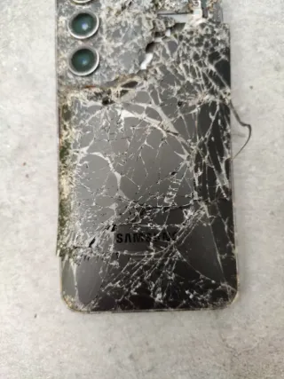 Samsung Galaxy S23 Negro Roto