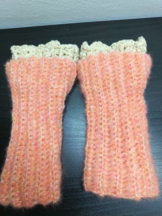 Set uncinetto sciarpa e polsini colore rosa salmon