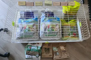 Jaula grande para conejo + heno + snacks