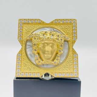 SELLO MEDUSA NACAR CUADRADO.