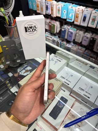 iPhone 14 256GB Starlight