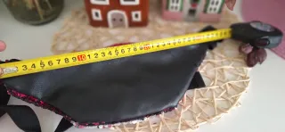 Riñonera lentejuelas fucsia y plata