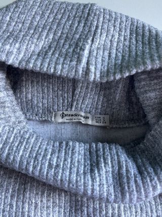 Jersey gris cuello alto mujer