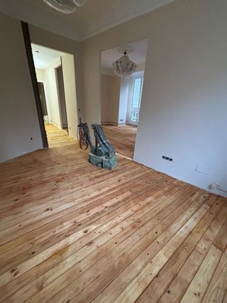 Acuchillado y Barnizado de Suelos