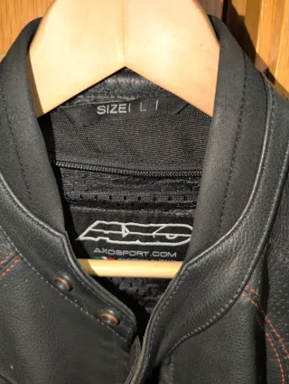 Chaqueta de piel para moto con protecciones