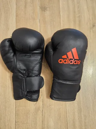 Guantes de boxeo Adidas para niño 7 u 8 años aprox