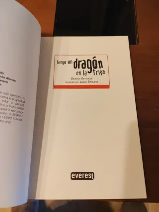Tengo un dragón en la tripa (Spanish Edition)