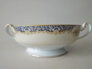 Ensaladera o legumbrera Noritake porcelana