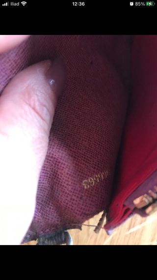 4 Portafogli Louis Vuitton originali con difetti