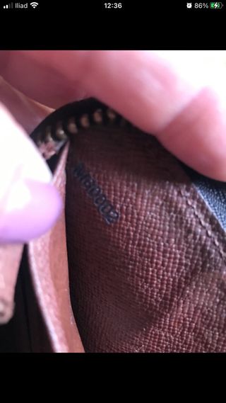 4 Portafogli Louis Vuitton originali con difetti