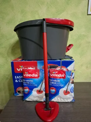 Cubo con pedal fregona Vileda