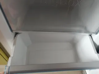 Cajones y baldas nevera Bosch KGN39A73