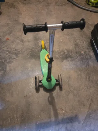 Patinete 3 ruedas verde