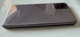 Samsung Galaxy S20+ leer